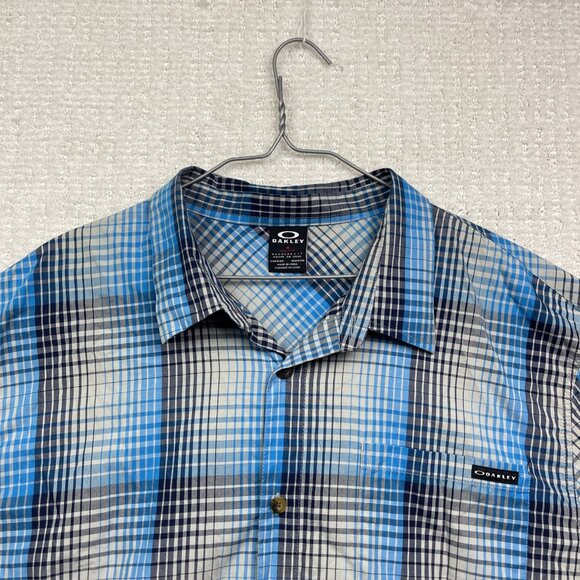 Y2K Oakley Blue Plaid Short Sleeve Button Down Shirt Mens 2XL Regular Fit - Picture 2 of 15
